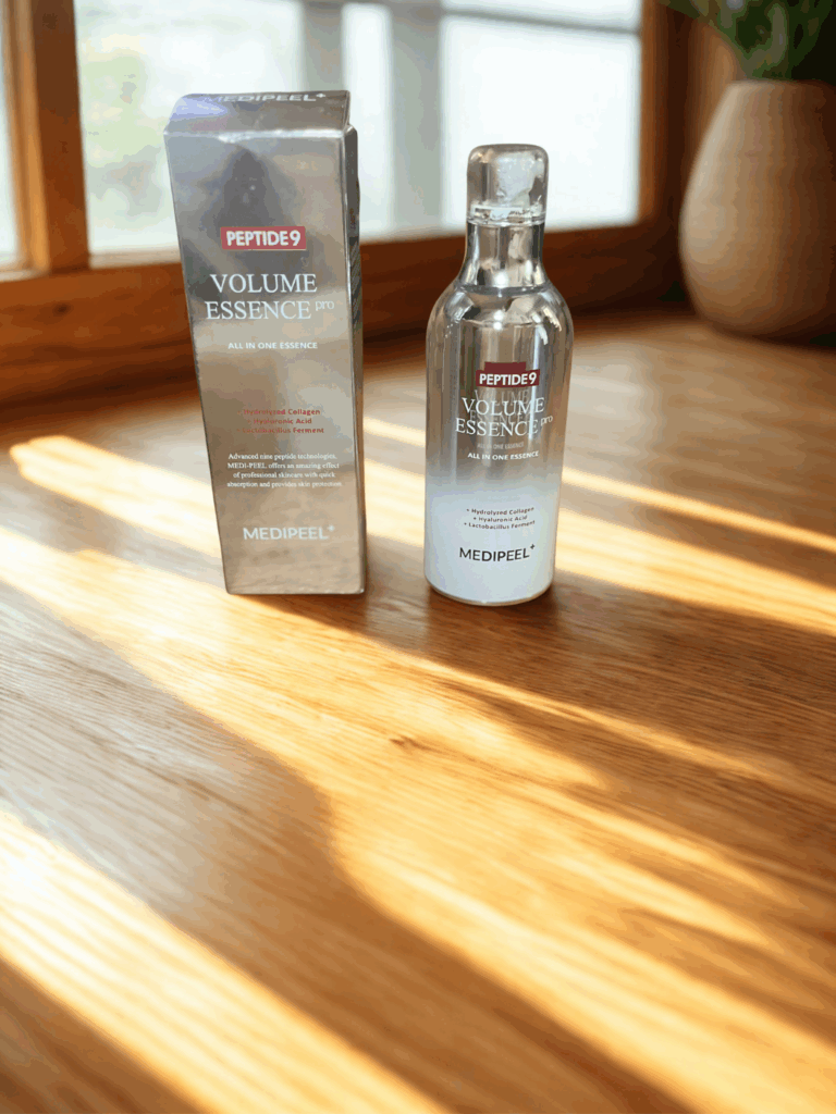 Medi Peel Peptide 9 Volume Essence Pro, essence tout-en-un au collagène hydrolysé et peptides pour repulper et hydrater la peau